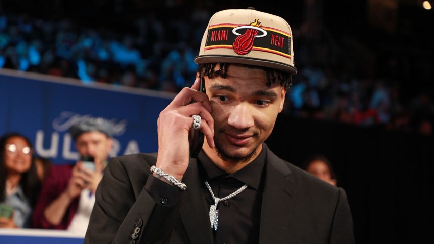 BROOKLYN, NY – JUNE 26: Kel’el Ware looks on after being drafted fifteenth overall pick by the Miami Heat during the first round during the 2024 NBA Draft – Round One on June 26, 2024 at Barclays Center in Brooklyn, New York. NOTE TO USER: User expressly acknowledges and agrees that, by downloading and or using this photograph, User is consenting to the terms and conditions of the Getty Images License Agreement. Mandatory Copyright Notice: Copyright 2024 NBAE (Photo by Chris Marion/NBAE via Getty Images)